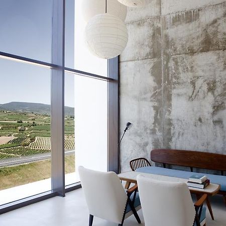 Hotel-Bodega Finca De Los Arandinos Entrena الغرفة الصورة