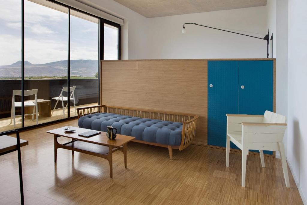 Hotel-Bodega Finca De Los Arandinos Entrena الغرفة الصورة