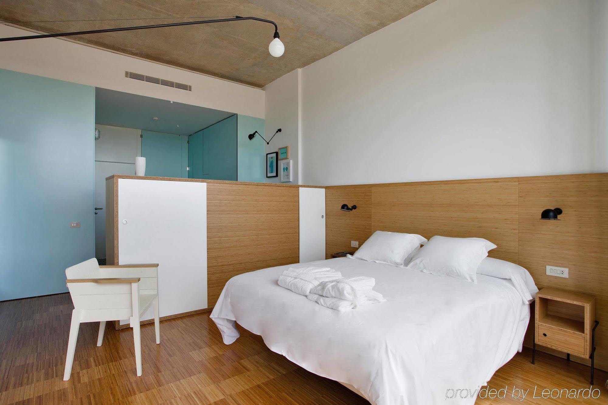 Hotel-Bodega Finca De Los Arandinos Entrena الغرفة الصورة